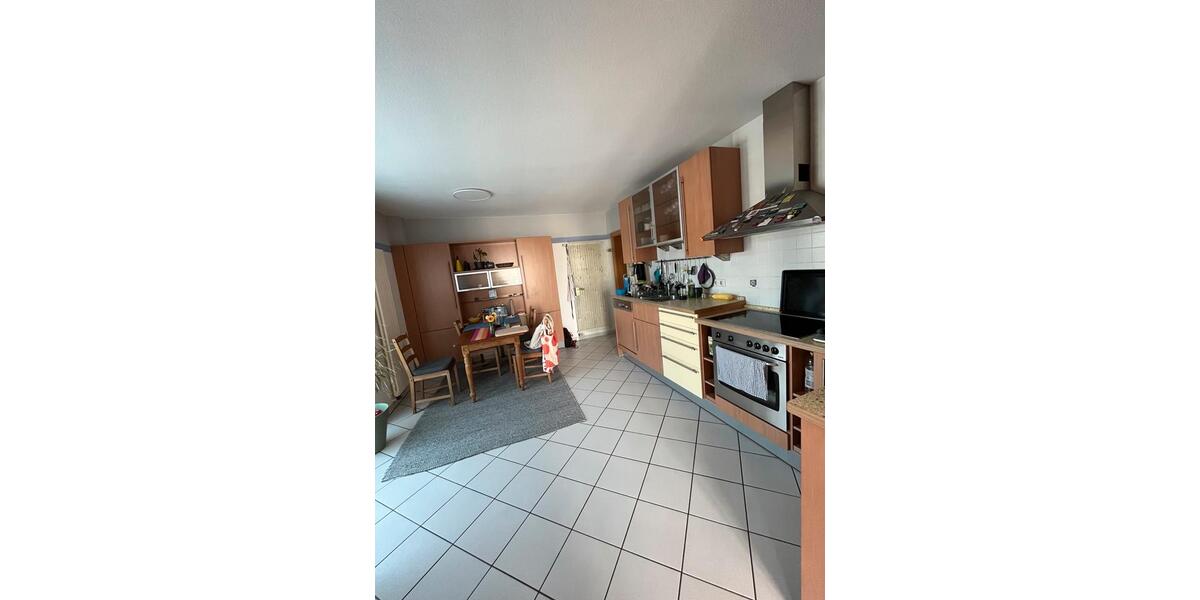 Etagenwohnung Marburg Biegenviertel - 3 Zimmer, 83 m&sup2;, 1.000&euro; | Angebot:26362174