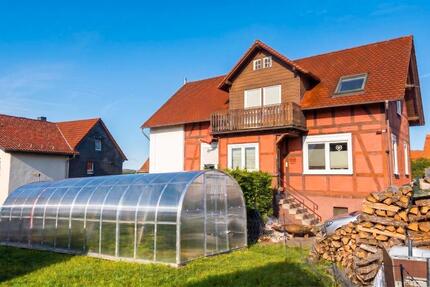 Haus Fronhausen - 6 Zimmer, 136 m&sup2;, 389.000&euro; | Angebot:26582738