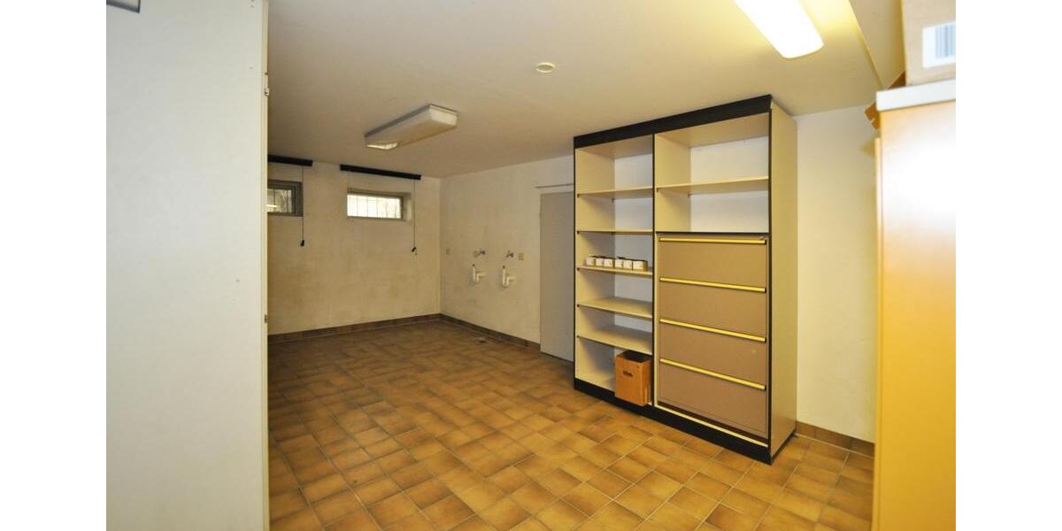 Etagenwohnung Gießen Allendorf - 3 Zimmer, 108 m&sup2;, 990&euro; | Angebot:25807433