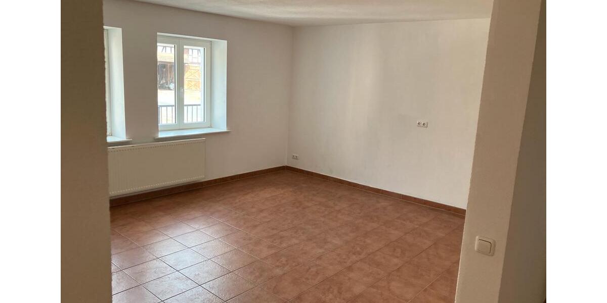 Hochparterre Marburg Marbach - 4 Zimmer, 90 m&sup2;, 1.300&euro; | Angebot:26654343