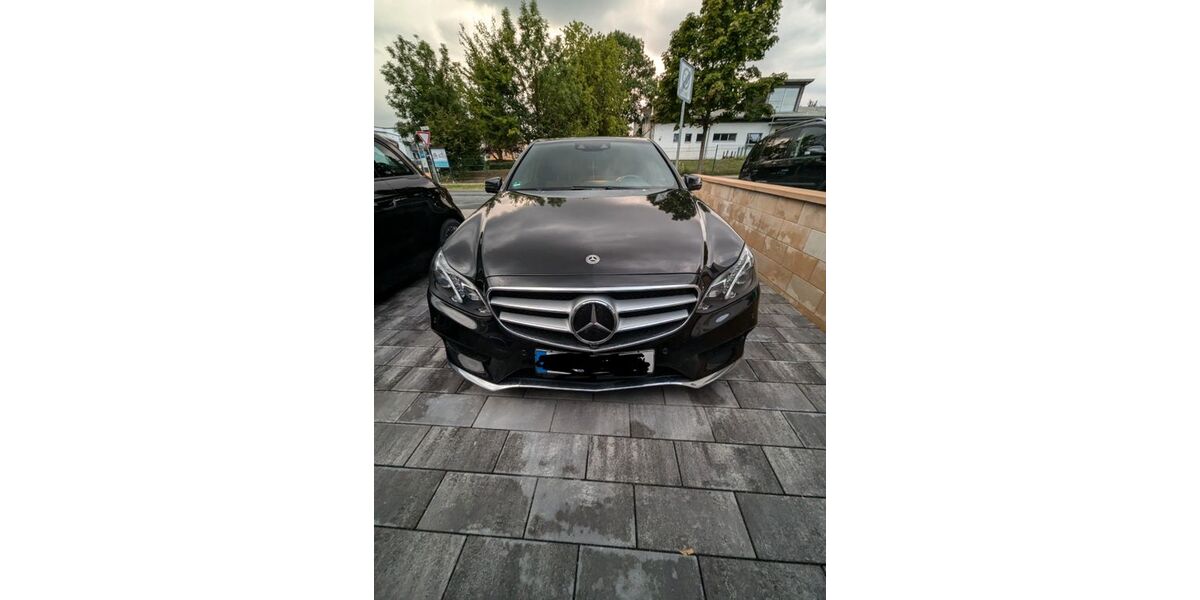 Mercedes-Benz E 300 142.000 km 18.500 &euro; Hüttenberg 35625