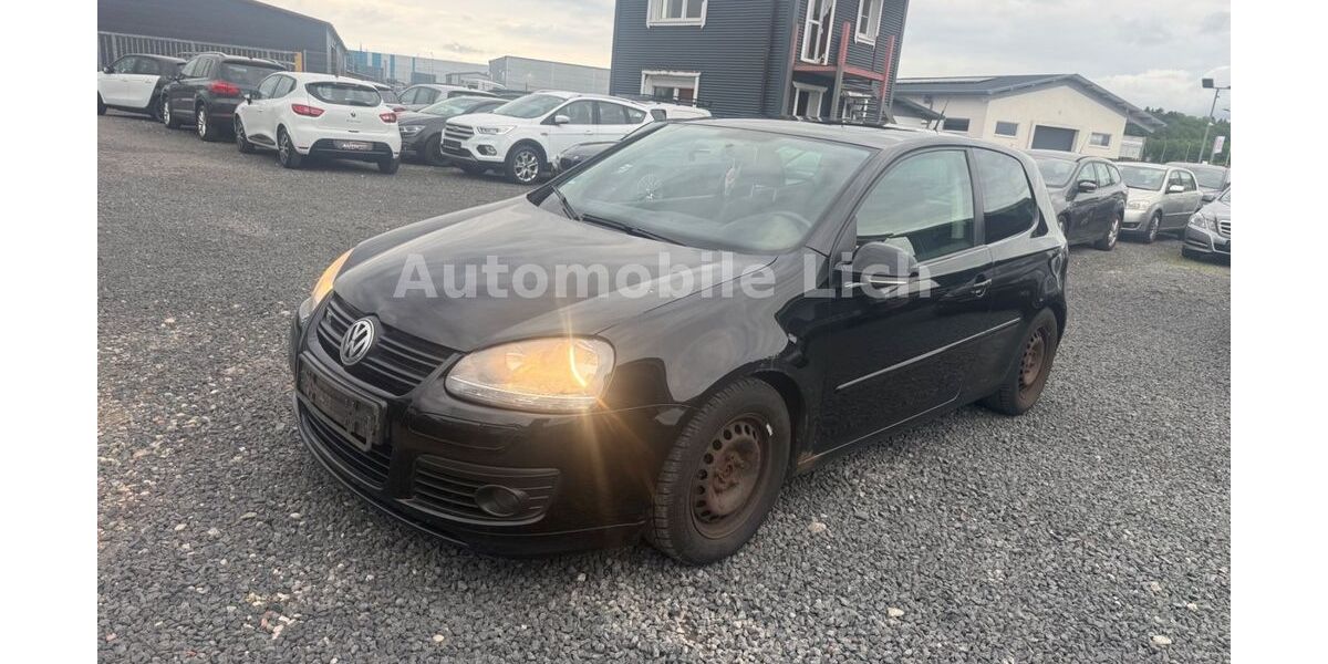 VW Golf 206.000 km 1.299 &euro; Lich 35423