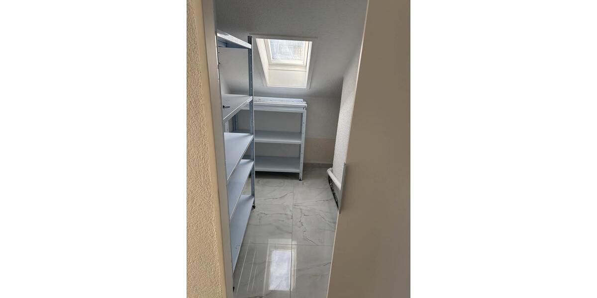 Dachgeschoßwohnung Gießen Wieseck - 4 Zimmer, 75 m&sup2;, 1.000&euro; | Angebot:26420267