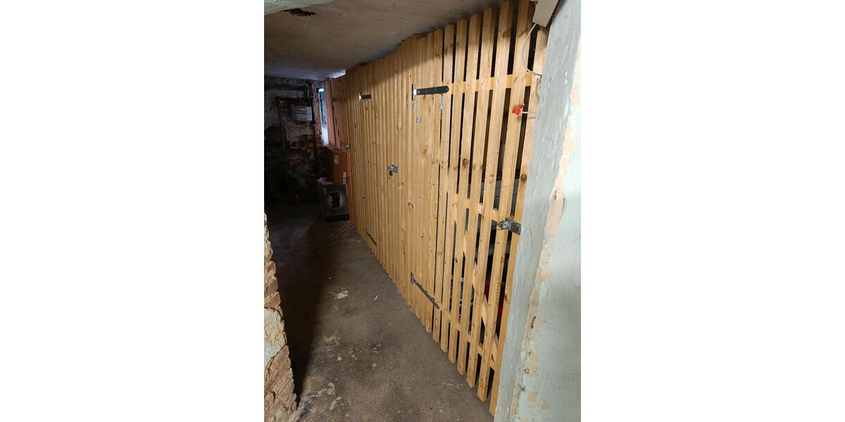 Mehrfamilienhaus, Wohnhaus Gießen Allendorf - 15 Zimmer, 400 m&sup2;, 1.090.000&euro; | Angebot:25635733