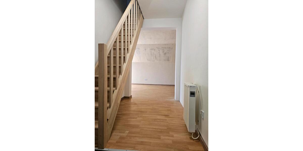 Etagenwohnung Mittenaar - 3 Zimmer, 80 m&sup2;, 720&euro; | Angebot:25945219