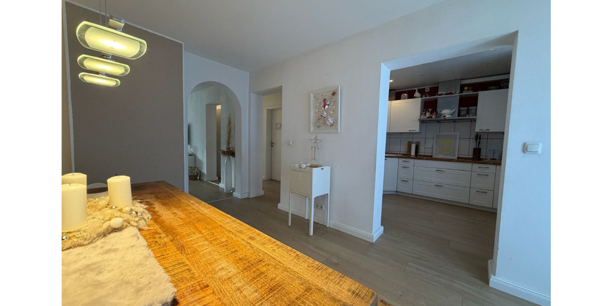 Reihenhaus Grävenwiesbach - 6 Zimmer, 199 m&sup2;, 1.650&euro; | Angebot:25947839