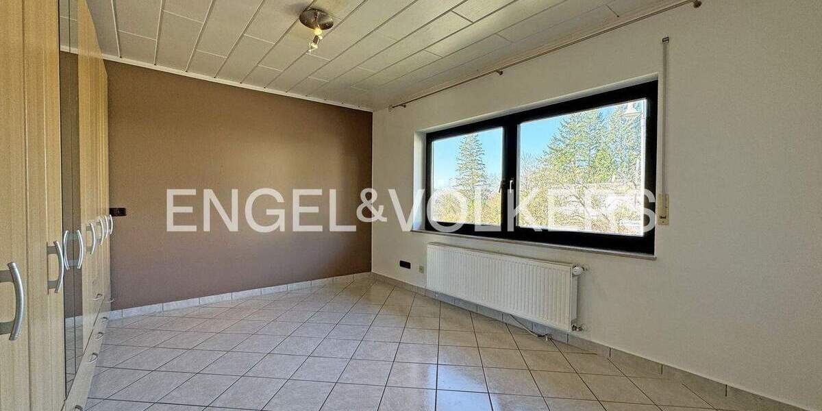 Einfamilienhaus Ober-Mörlen Langenhain-Ziegenberg - 7 Zimmer, 224 m&sup2;, 549.000&euro; | Angebot:25676843