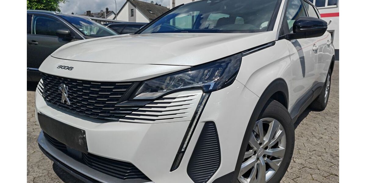 Peugeot 5008 137.828 km 15.351 &euro; Wölfersheim 61200