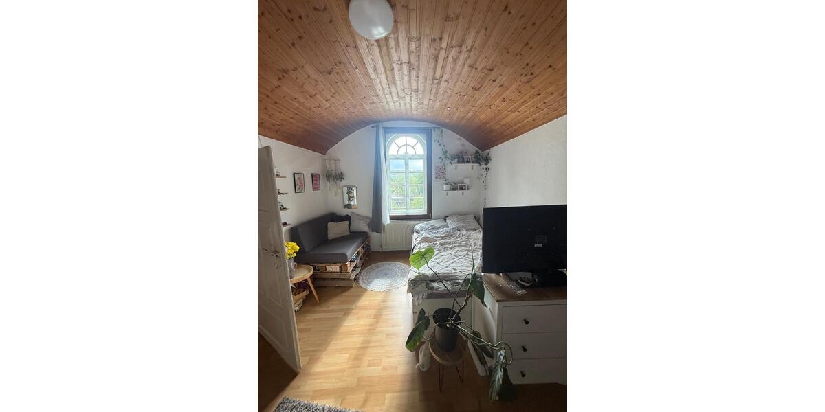 Dachgeschoßwohnung Marburg - 1 Zimmer, 25 m&sup2;, 410&euro; | Angebot:26674172