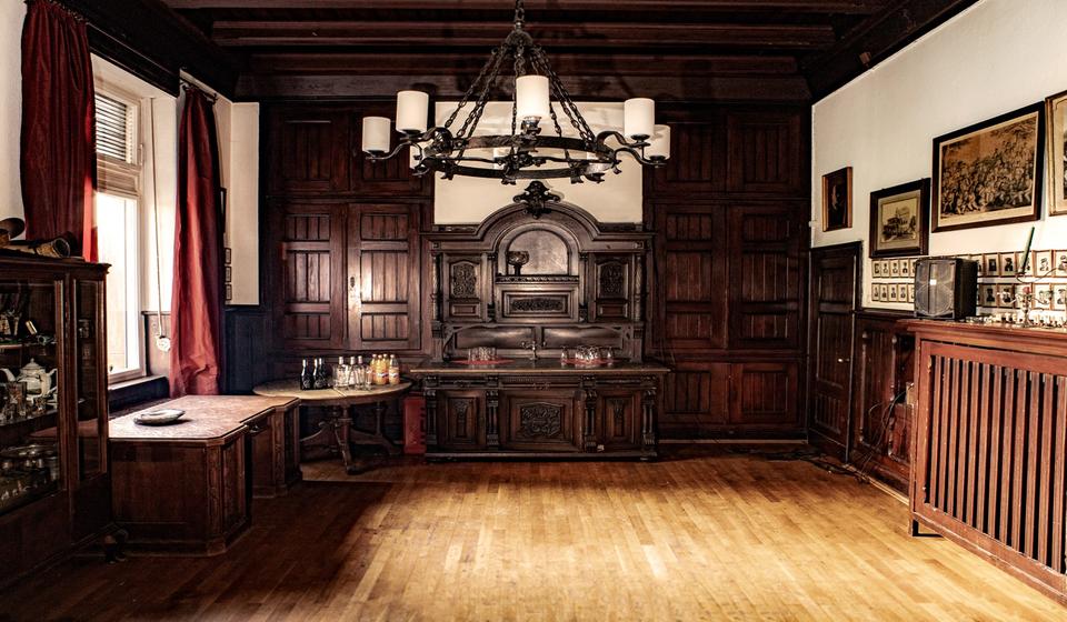 Etagenwohnung Gießen Anneröder Siedlung - 7 Zimmer, 250 m&sup2;, 250&euro; | Angebot:25056859