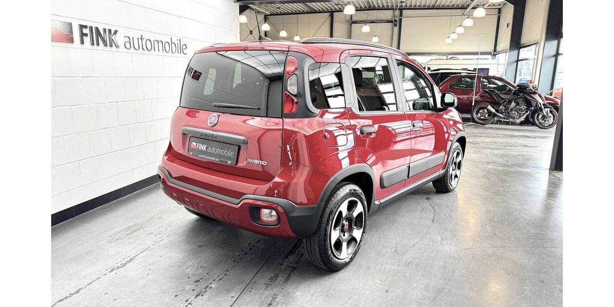Fiat Panda Cross Red 1.0 Hybrid 1.Hand Neuwertig! 1.600 km 14.220 &euro; Lich 35423