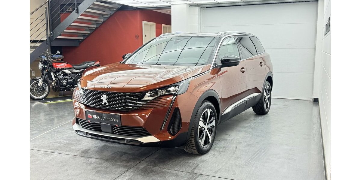 Peugeot 5008 GT 130 PT EAT 8 AHK 1.Hand 7 Sitze 13.300 km 26.620 &euro; Lich 35423