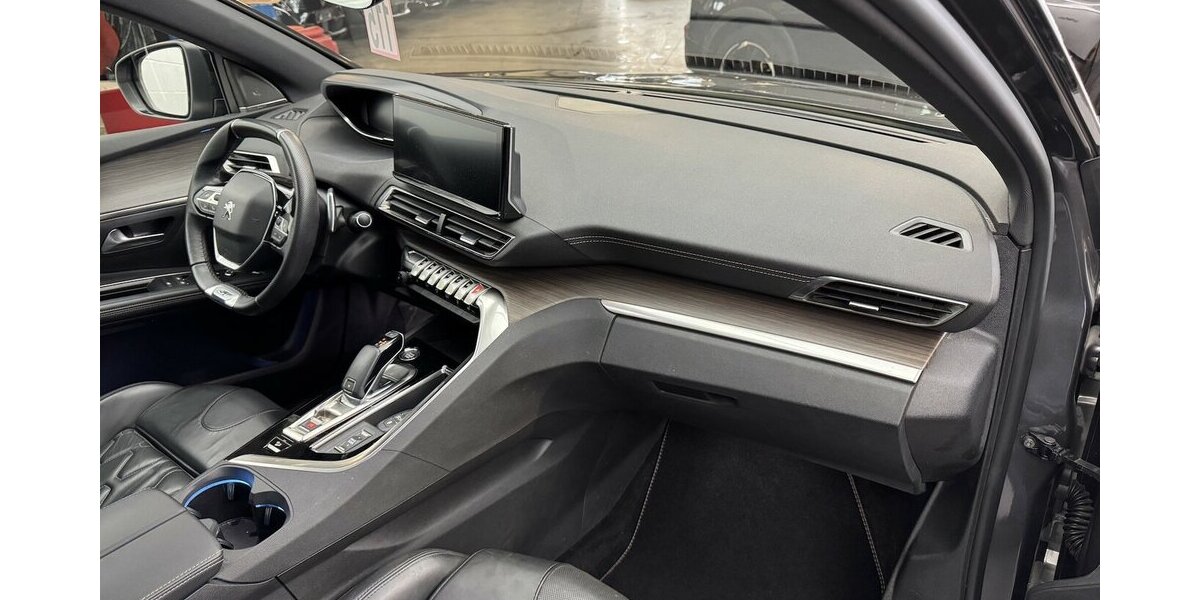 Peugeot 5008 GT 180 Blue HDi EAT8 1.Hand Nachtsicht 31.700 km 33.385 &euro; Lich 35423