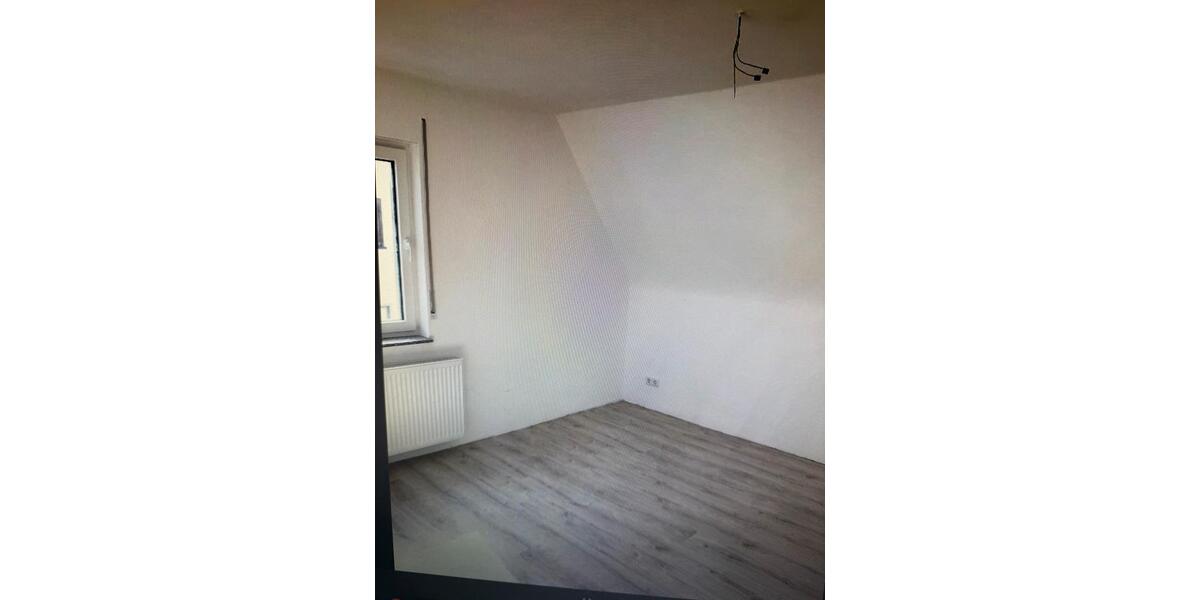 Erdgeschoßwohnung Biebertal - 5 Zimmer, 95 m&sup2;, 930&euro; | Angebot:25306033