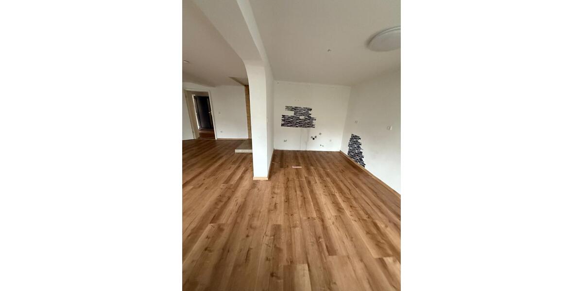 Einfamilienhaus Grünberg - 5 Zimmer, 136 m&sup2;, 195.000&euro; | Angebot:25901387