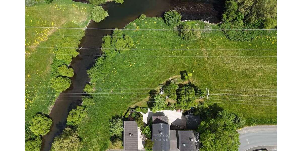 Einmalig: Großes Anwesen mit vielen Möglichkeiten im Grünen - Anwesen Ehringshausen | Angebot:27095964