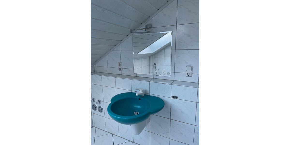 Dachgeschoßwohnung Hungen - 4 Zimmer, 108 m&sup2;, 780&euro; | Angebot:26634051