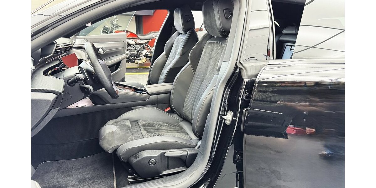 Peugeot 508 SW GT 130 BlueHdi FULL LED Panoramakamera 46.200 km 23.985 &euro; Lich 35423