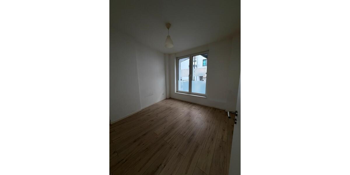 Etagenwohnung Gießen - 3 Zimmer, 90 m&sup2;, 490&euro; | Angebot:25382271