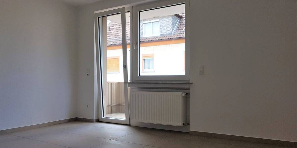 Etagenwohnung Gießen - 2 Zimmer, 67 m&sup2;, 700&euro; | Angebot:26585118