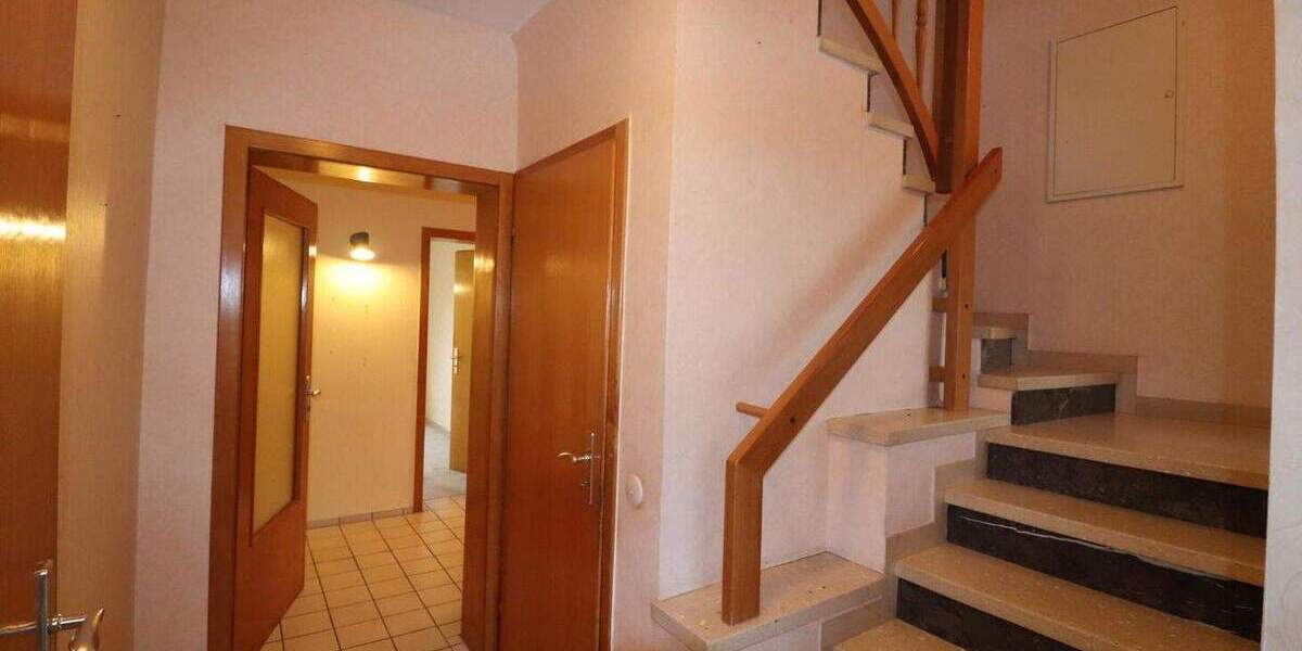 Mehrfamilienhaus, Wohnhaus Wettenberg Wißmar - 9 Zimmer, 235 m&sup2;, 579.000&euro; | Angebot:25682695