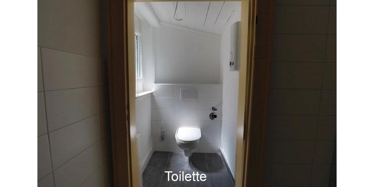 Dachgeschoßwohnung Marburg - 3 Zimmer, 110 m&sup2;, 510&euro; | Angebot:25876453