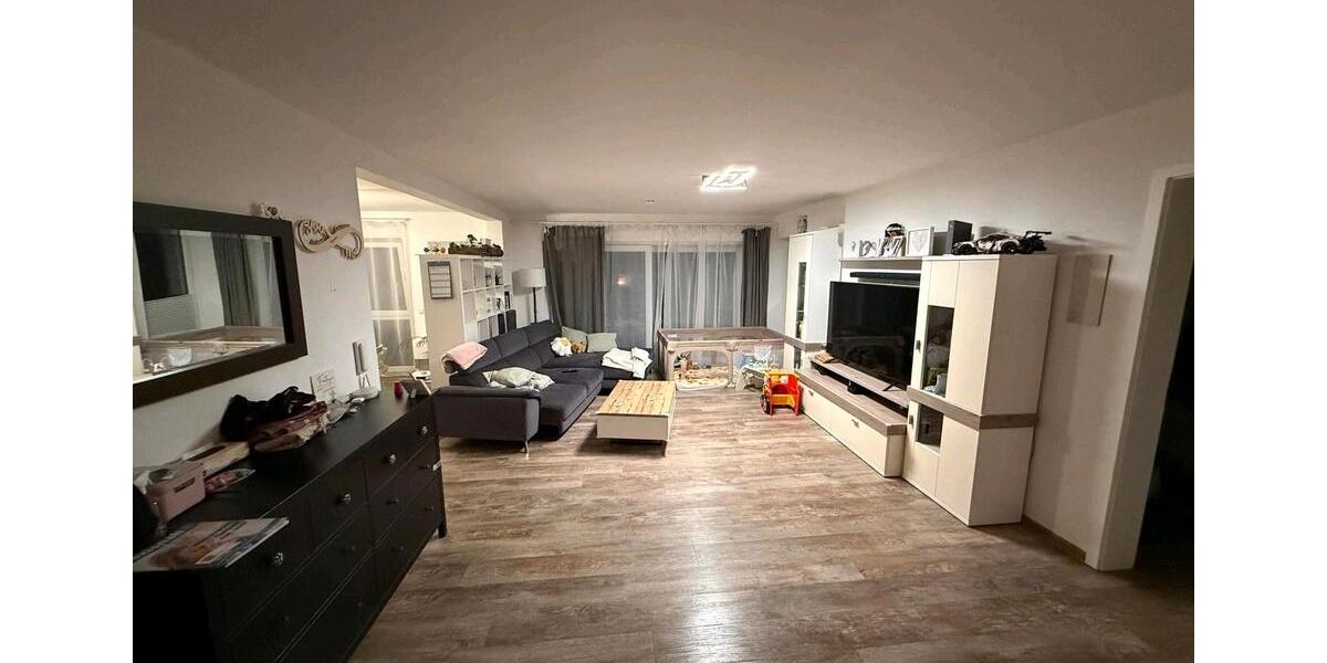 Erdgeschoßwohnung Mücke - 3 Zimmer, 114 m&sup2;, 1.150&euro; | Angebot:25403315