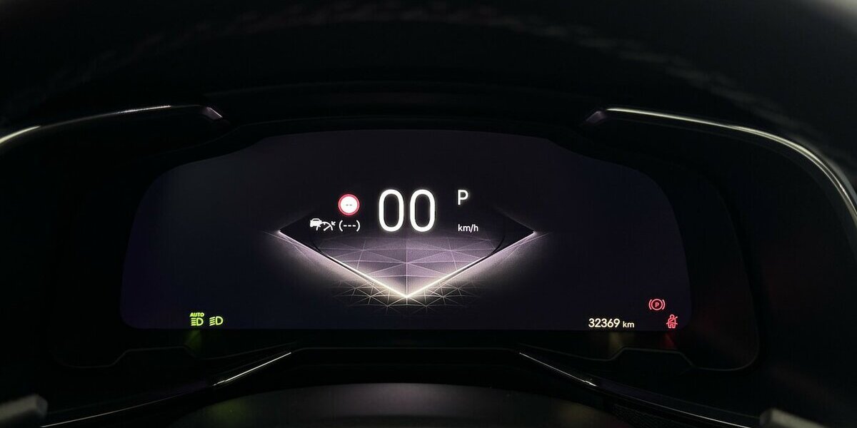 DS Automobiles DS7 Blue HDI 130 Étoile LED Nachtsicht Pano 32.400 km 29.170 &euro; Lich 35423