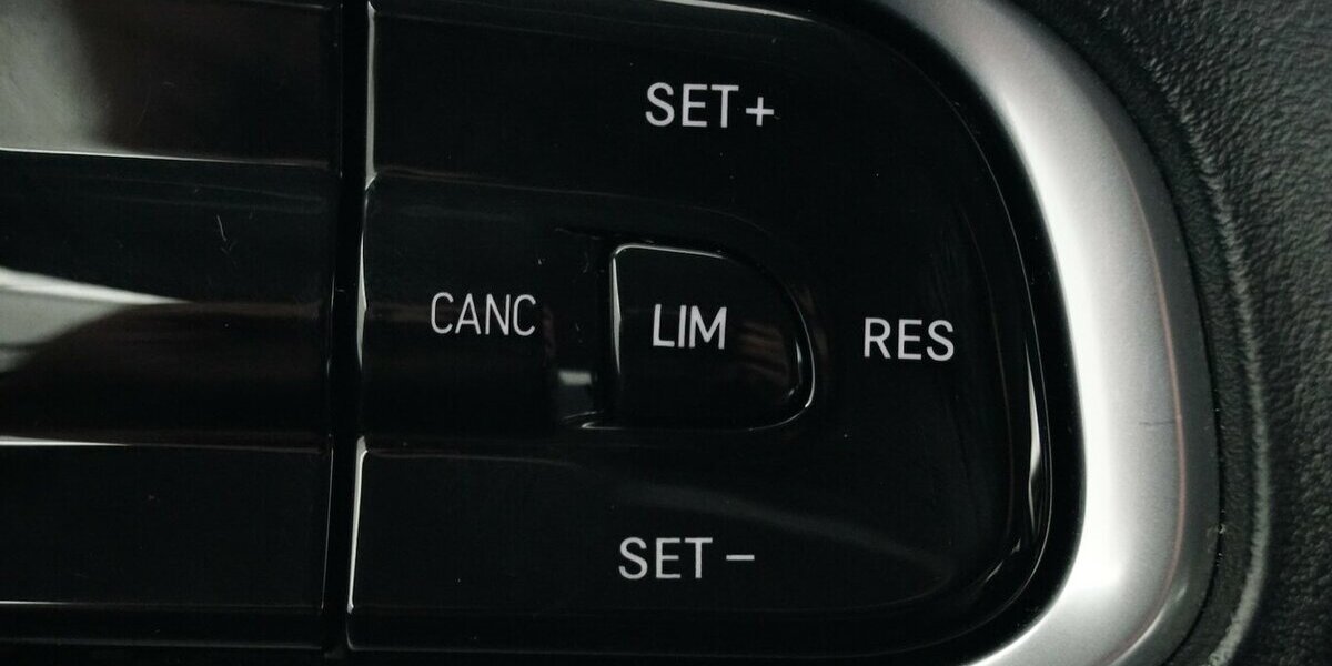 Fiat 500e Action Carplay Android Sitzheizung 38.100 km 12.680 &euro; Lich 35423