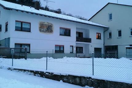 Haus Waldsolms - 9 Zimmer, 280 m&sup2;, 950.000&euro; | Angebot:25332828