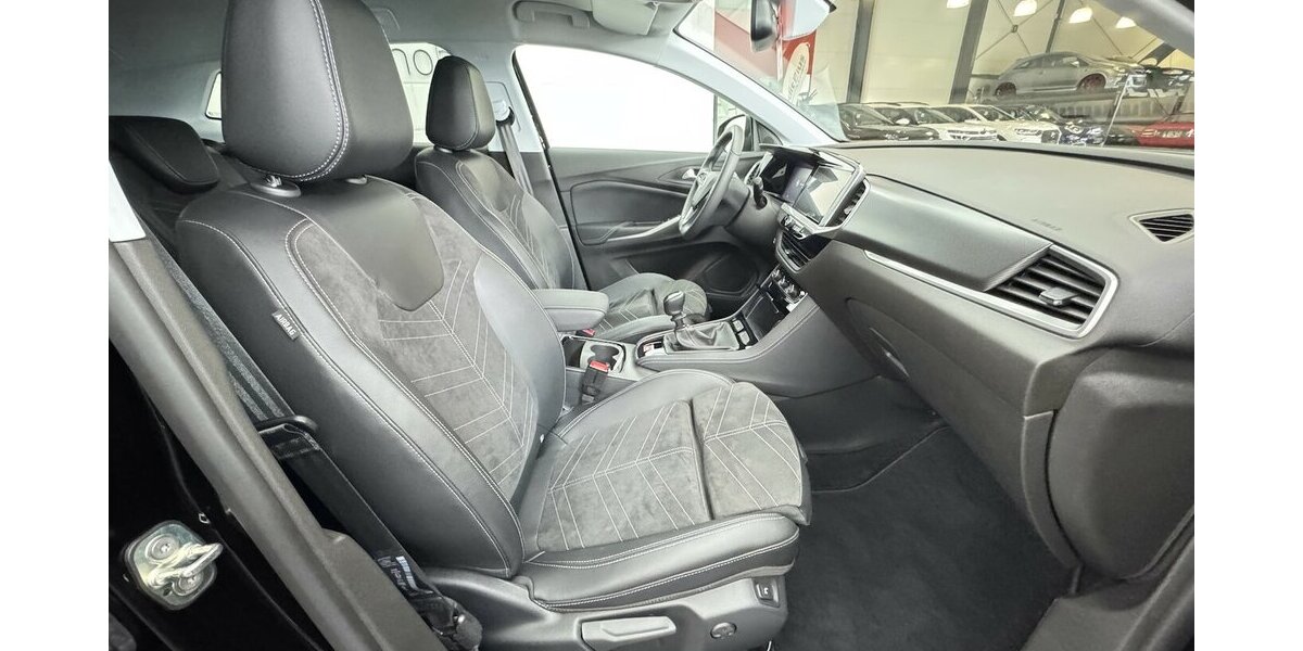 Opel Grandland Elegance 1.2 Turbo LED Winterpaket 9.700 km 19.870 &euro; Lich 35423