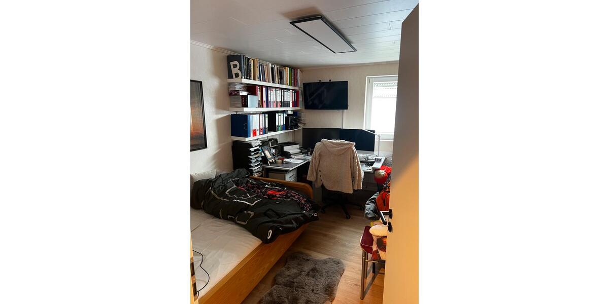 Einfamilienhaus Sinn - 9 Zimmer, 204 m&sup2;, 445.000&euro; | Angebot:26041077