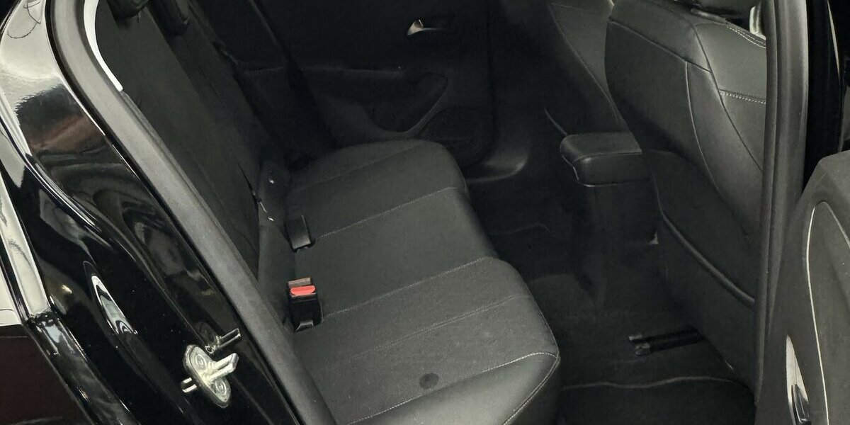 Opel Corsa 1.2 Turbo Elegance 1.Hand CarPlay DAB 46.331 km 12.200 &euro; Lich 35423