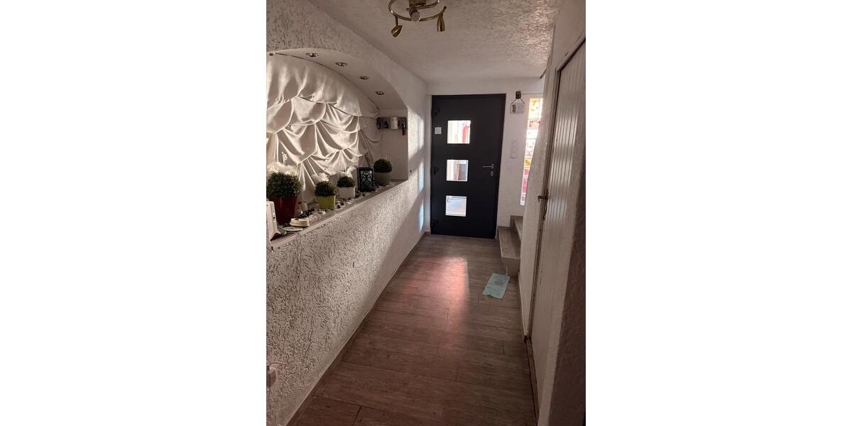 Einfamilienhaus Usingen - 6 Zimmer, 180 m&sup2;, 298.000&euro; | Angebot:25118111