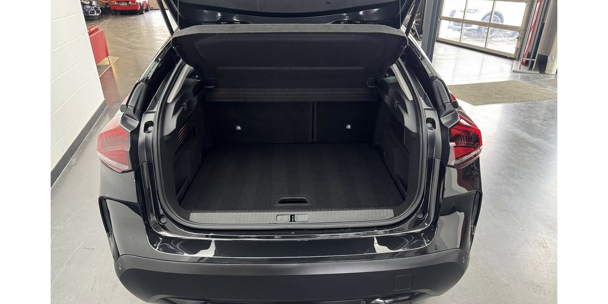 Citroen C4 e- 136 Feel 50KWh SHZ Batteriezertifikat 39.100 km 15.220 &euro; Lich 35423