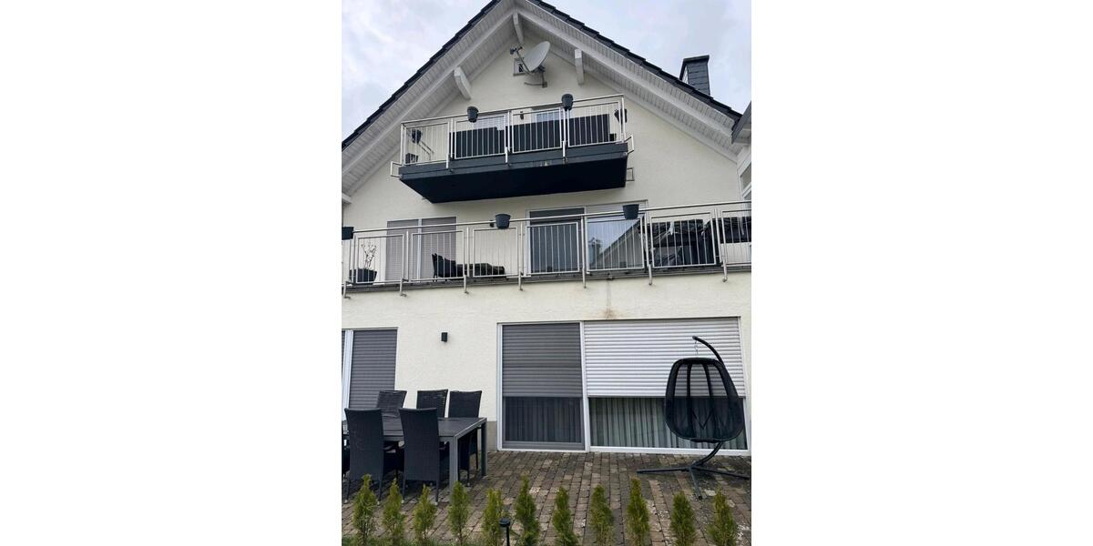 Dachgeschoßwohnung Sinn - 3 Zimmer, 85 m&sup2;, 800&euro; | Angebot:25613949