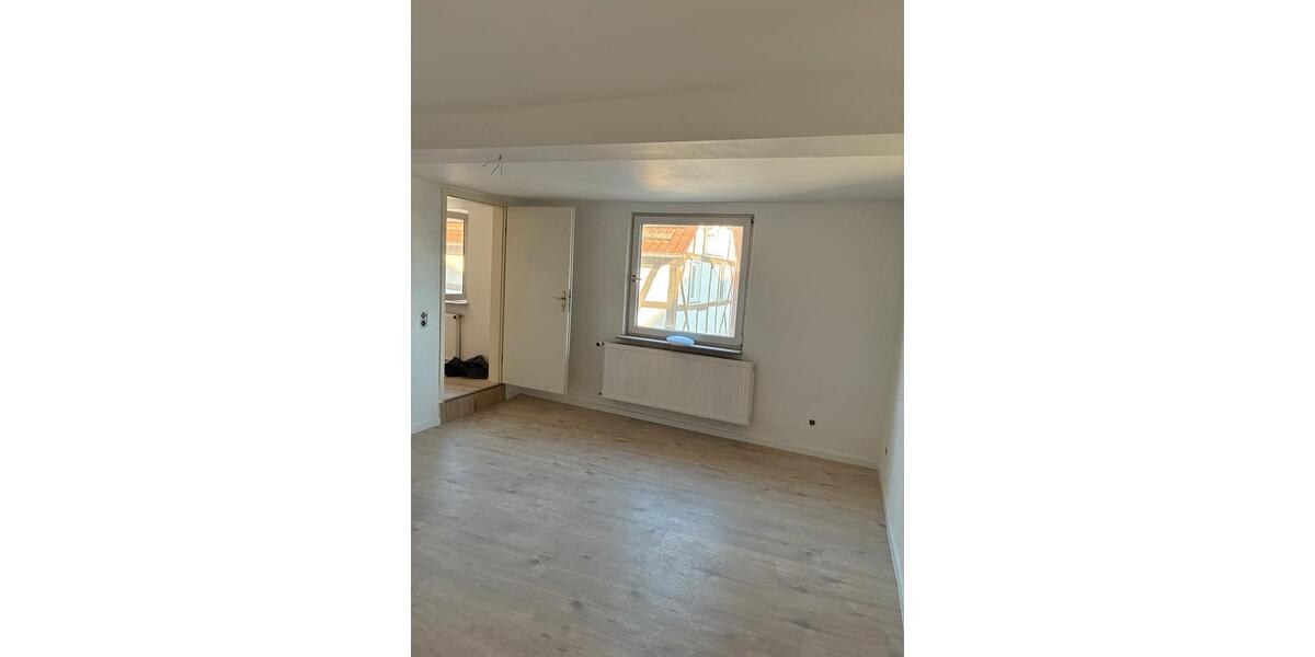 Etagenwohnung Buseck - 3 Zimmer, 85 m&sup2;, 1.245&euro; | Angebot:25343841