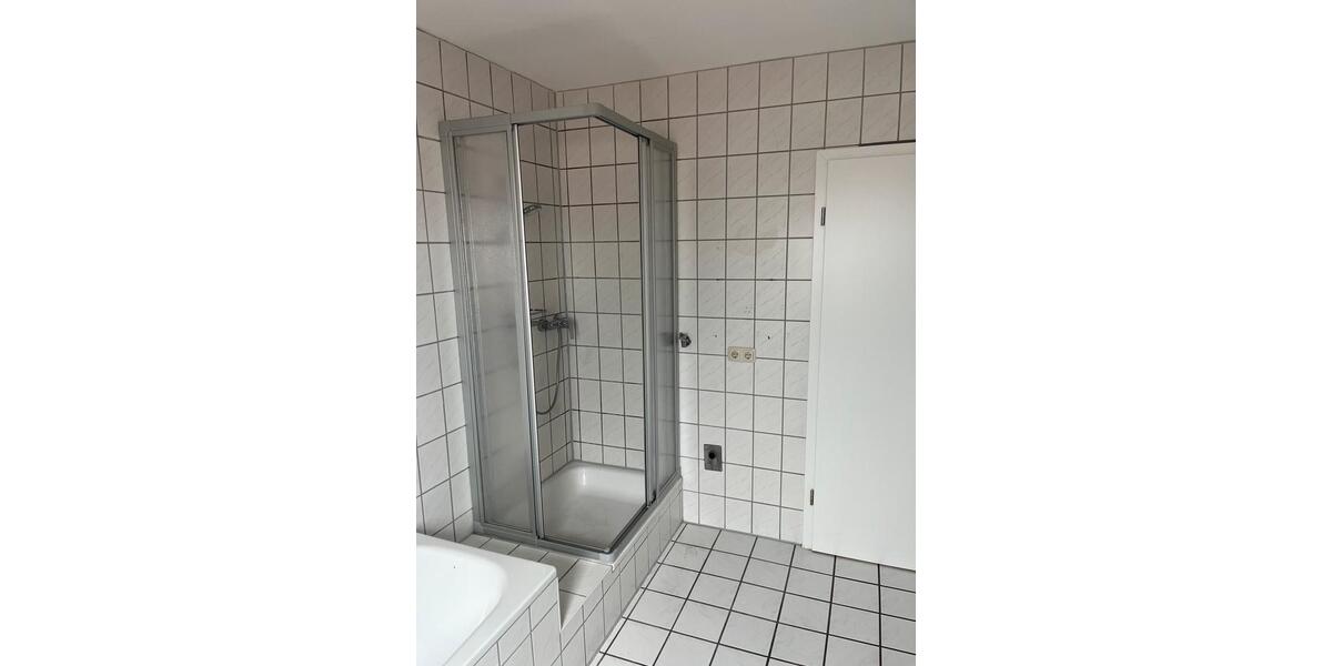 Dachgeschoßwohnung Mücke - 4 Zimmer, 75 m&sup2;, 840&euro; | Angebot:25656942