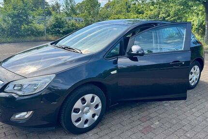 Opel Astra 155.000 km 3.950 &euro; Bad Nauheim 61231