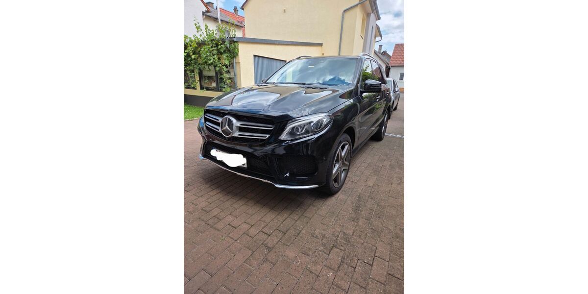 Mercedes-Benz GLE 350 172.000 km 28.500 &euro; Laubach 35321