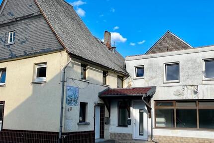 Haus Solms - 10 Zimmer, 360 m&sup2;, 129.500&euro; | Angebot:21031860