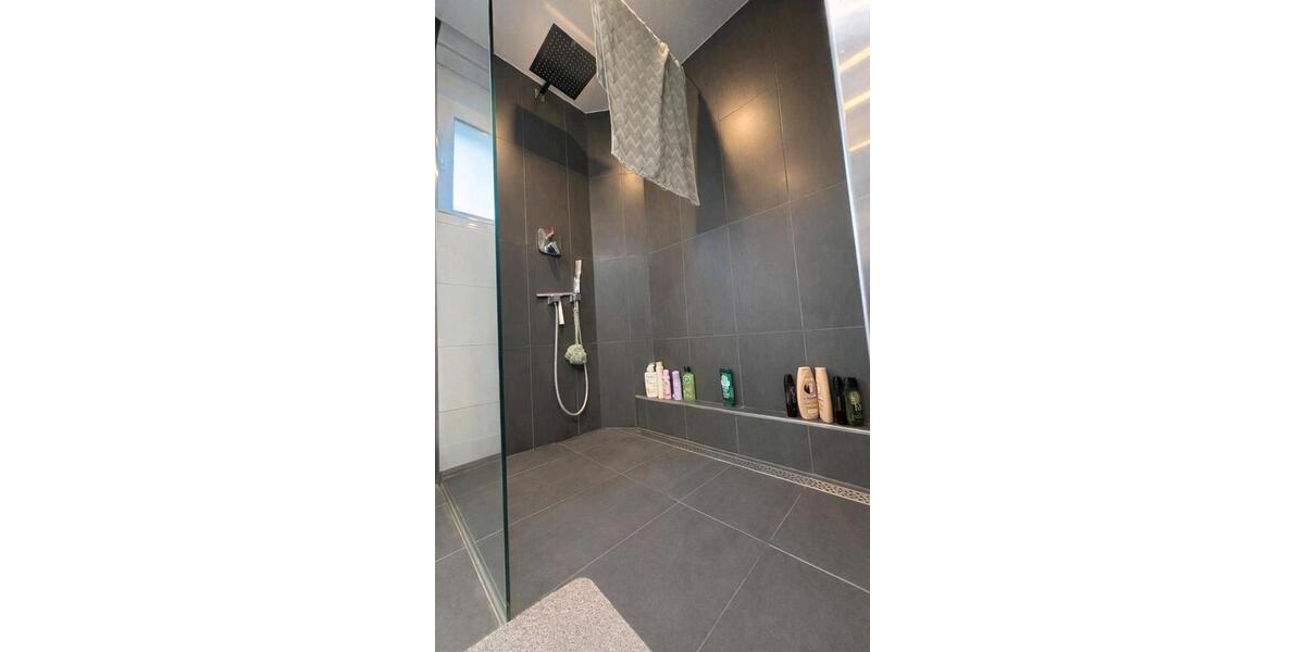 Etagenwohnung Lollar - 3 Zimmer, 100 m&sup2;, 880&euro; | Angebot:25431400