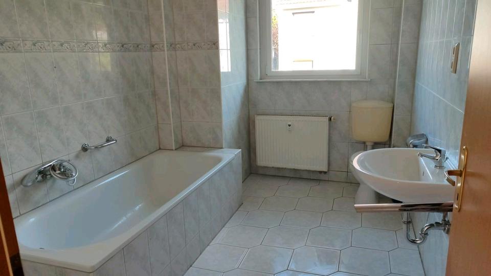 Etagenwohnung Staufenberg - 2 Zimmer, 60 m&sup2;, 770&euro; | Angebot:26661975