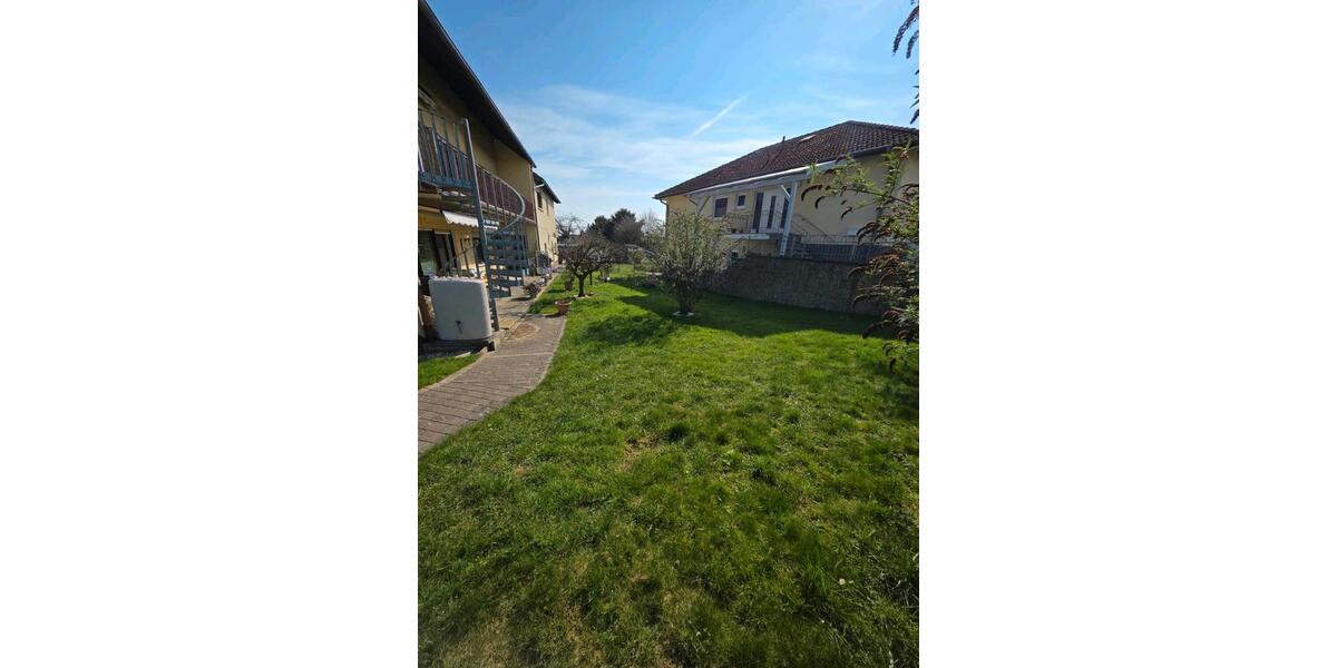 Etagenwohnung Pohlheim - 3 Zimmer, 100 m&sup2;, 960&euro; | Angebot:25883067