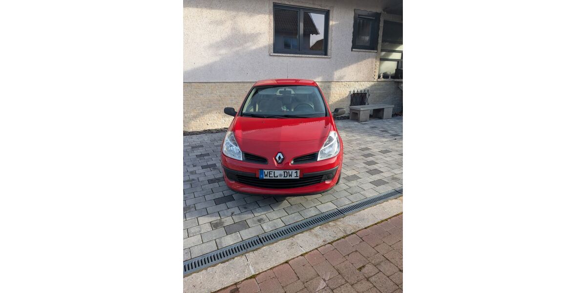Renault Clio 98.500 km 3.100 &euro; Weilmünster 35789