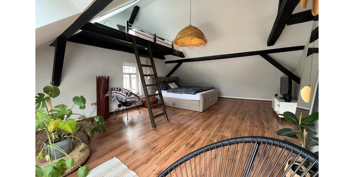 Dachgeschoßwohnung Gladenbach - 2 Zimmer, 95 m&sup2;, 950&euro; | Angebot:26014102