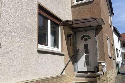 Haus Buseck Alten-Buseck - 7 Zimmer, 280 m&sup2;, 320.000&euro; | Angebot:25782526
