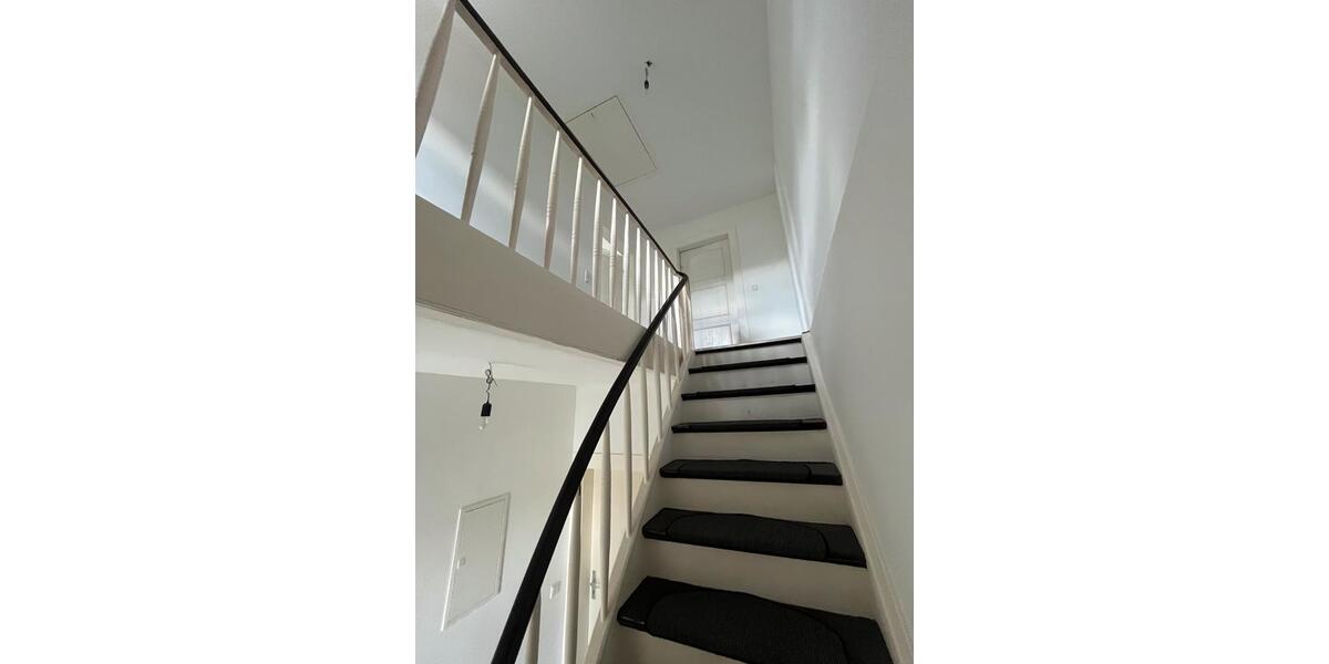 Doppelhaushälfte Butzbach - 4 Zimmer, 150 m&sup2;, 1.550&euro; | Angebot:26615671