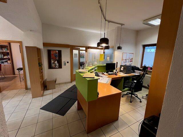 Gewerbeobjekt Gießen Wieseck - 4 Zimmer, 120 m&sup2;, 1.140&euro; | Angebot:26436663