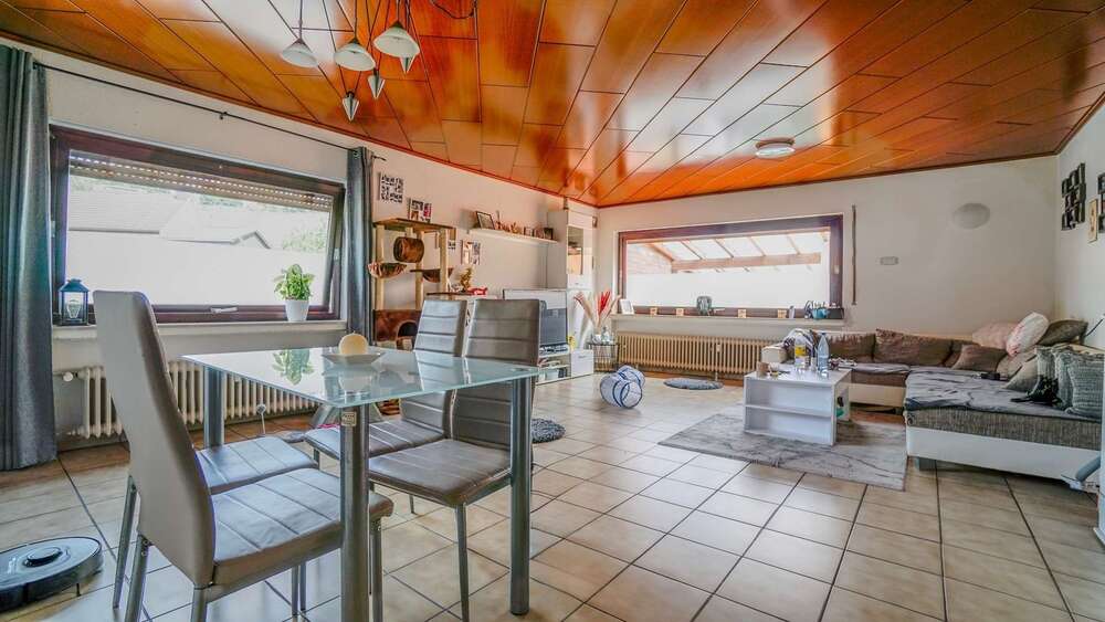 Kapitalanlage: Wohn - und Gewerbeobjekt mit 5 Einheiten in Herborn OT - Mehrfamilienhaus, Wohnhaus Herborn | Angebot:27191513